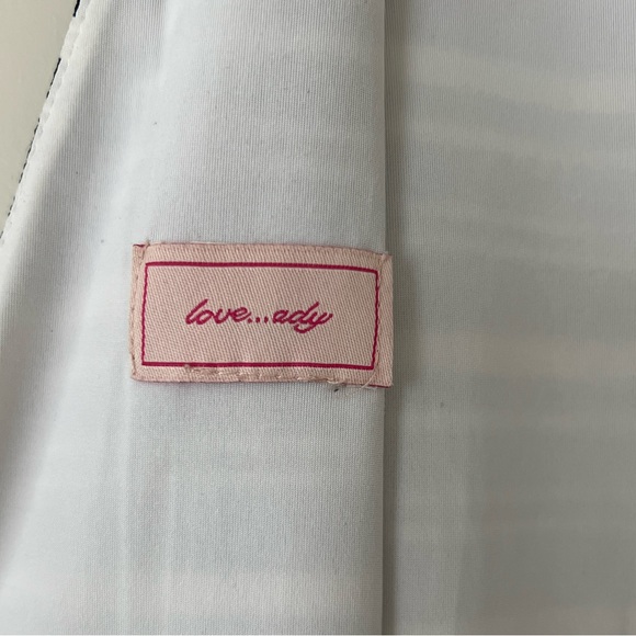 Love...ady Elegant White and Navy striped Dress - Picture 7 of 11